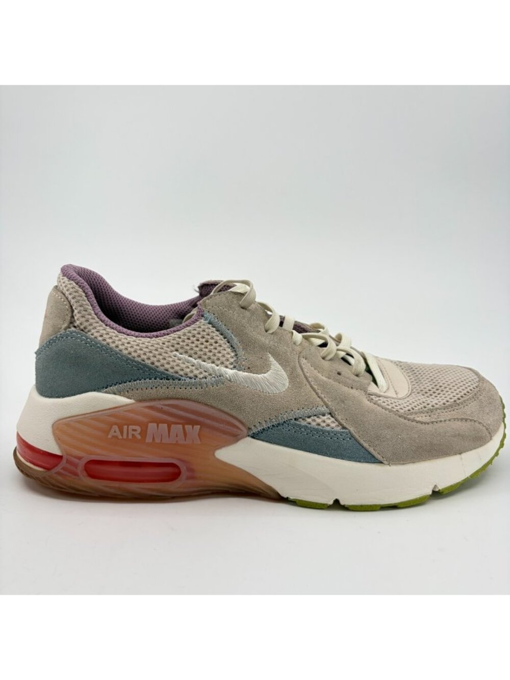 Nike Air Max Excee Womens Size 8 Light Orewood Brown Running Shoes Sneakers